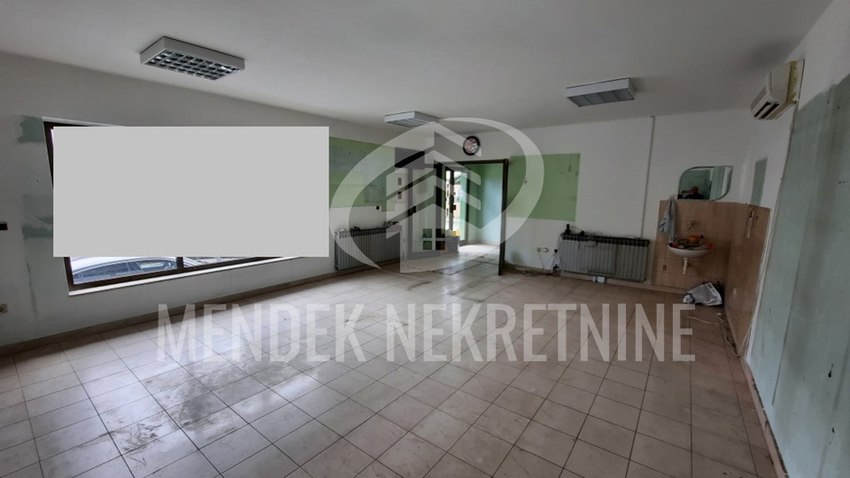 Commercial Property, 300 m2, For Rent, Varaždin - Centar